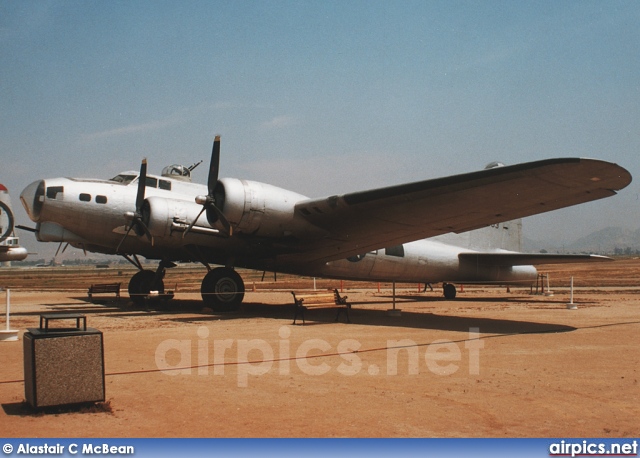 44-6393, Boeing B-17G Flying Fortress, United States Air Force