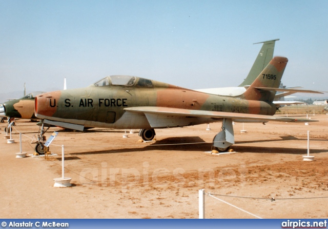 54-9432, Republic F-84F Thunderstreak, United States Air Force