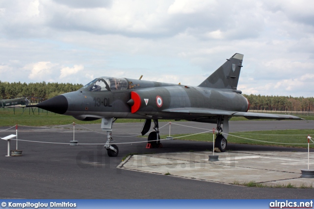 587, Dassault Mirage IIIE, French Air Force