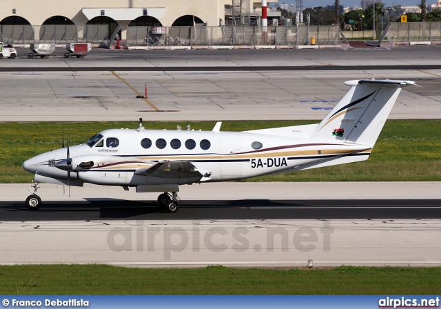 5A-DUA, Beechcraft 200 Super King Air, Private