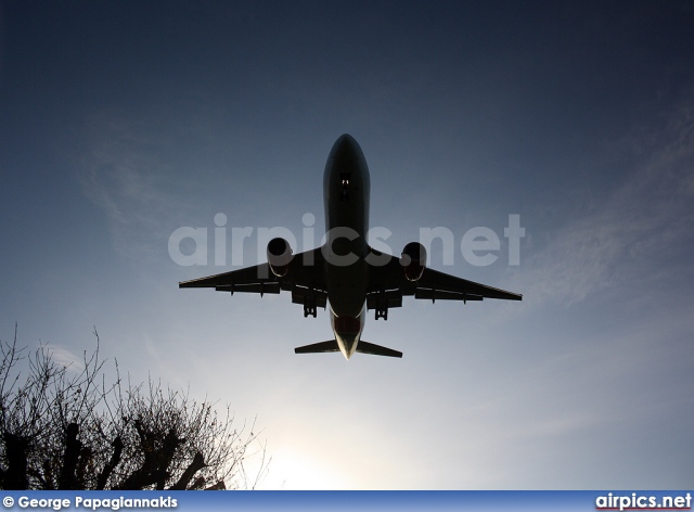 5Y-KQU, Boeing 777-200ER, Kenya Airways