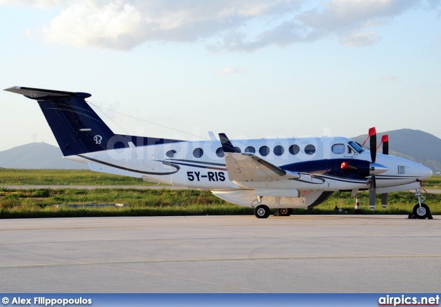 5Y-RIS, Beechcraft 350 Super King Air, Private