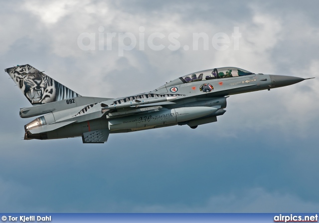 692, Lockheed F-16BM Fighting Falcon, Royal Norwegian Air Force
