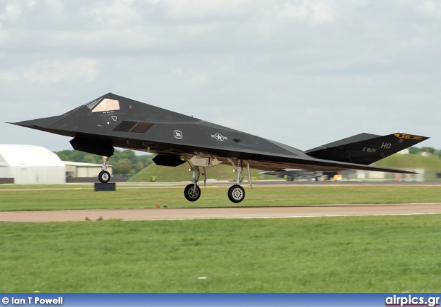 84-0825, Lockheed F-117A, United States Air Force