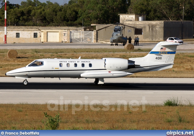 840111, Learjet C-21A, United States Air Force