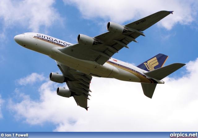 9V-SKF, Airbus A380-800, Singapore Airlines