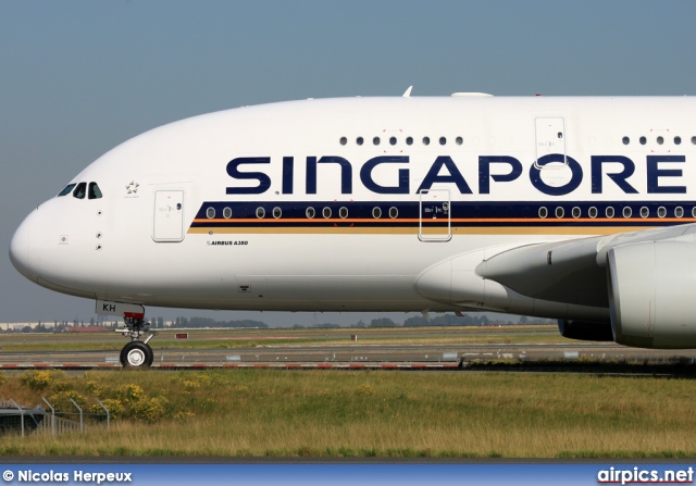 9V-SKH, Airbus A380-800, Singapore Airlines