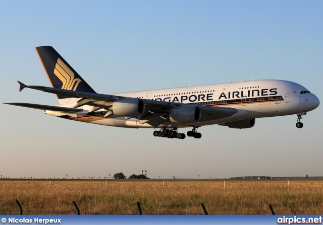 9V-SKJ, Airbus A380-800, Singapore Airlines