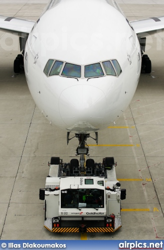 9V-SWI, Boeing 777-300ER, Singapore Airlines