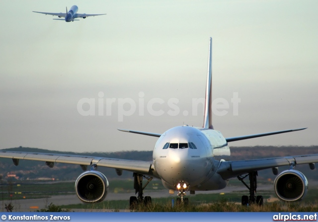 A6-EAH, Airbus A330-200, Emirates