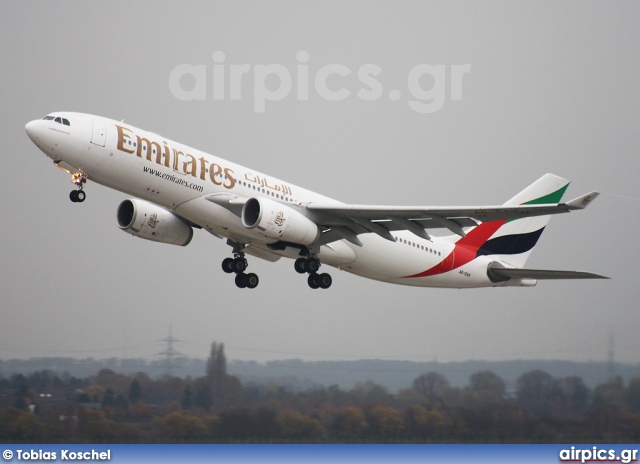 A6-EAH, Airbus A330-200, Emirates
