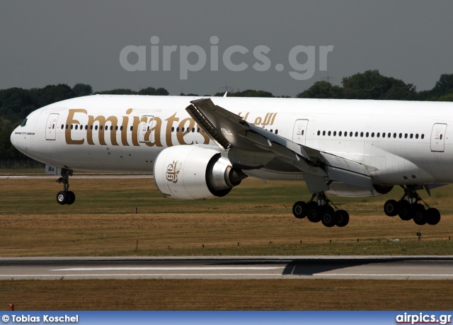A6-EBH, Boeing 777-300ER, Emirates