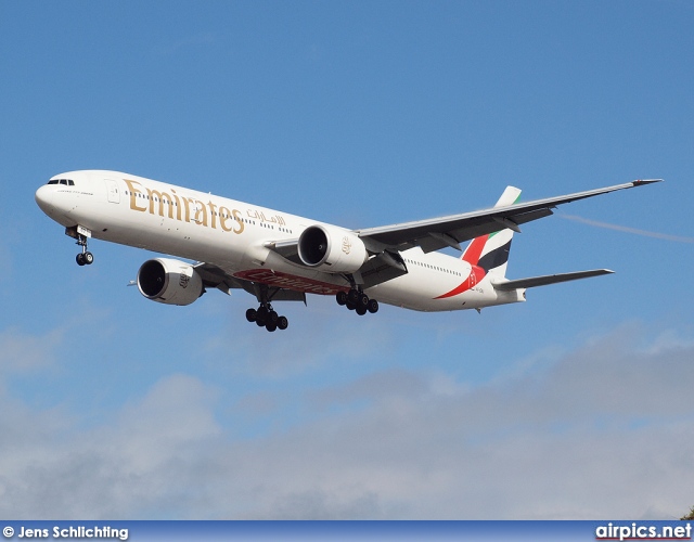 A6-EBO, Boeing 777-300ER, Emirates