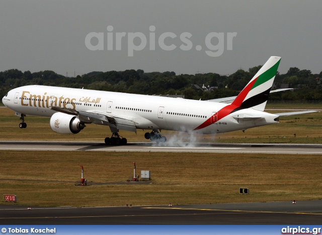 A6-ECB, Boeing 777-300ER, Emirates