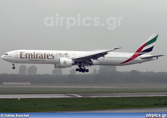 A6-ECJ, Boeing 777-300ER, Emirates