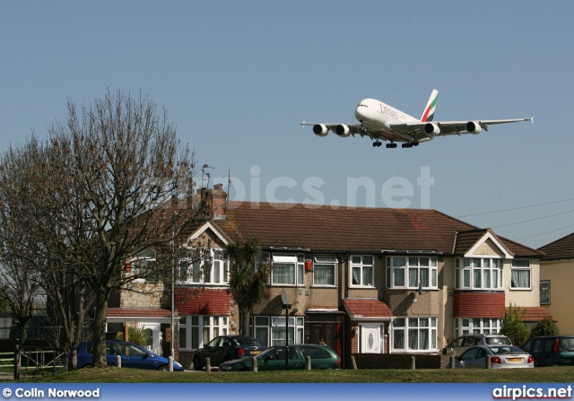 A6-EDK, Airbus A380-800, Emirates