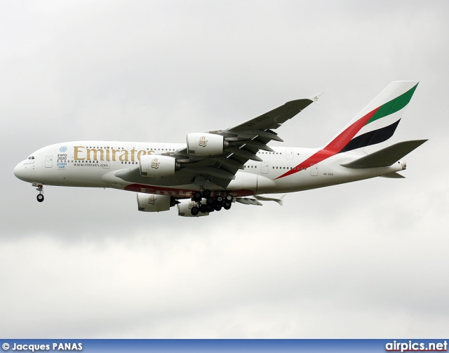 A6-EED, Airbus A380-800, Emirates