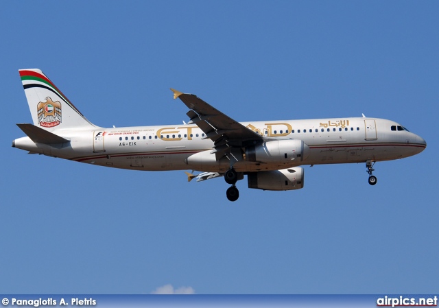 A6-EIK, Airbus A320-200, Etihad Airways