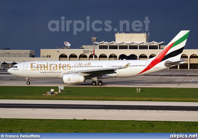 A6-EKV, Airbus A330-200, Emirates