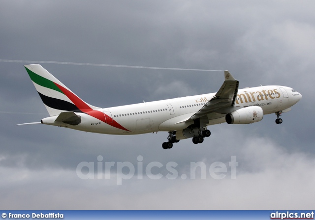 A6-EKW, Airbus A330-200, Emirates