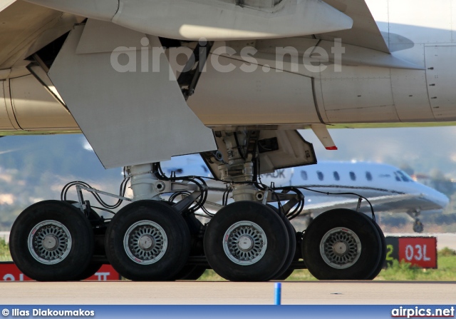 A6-EMF, Boeing 777-200, Emirates