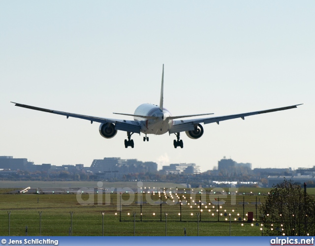 A6-EMN, Boeing 777-300, Emirates