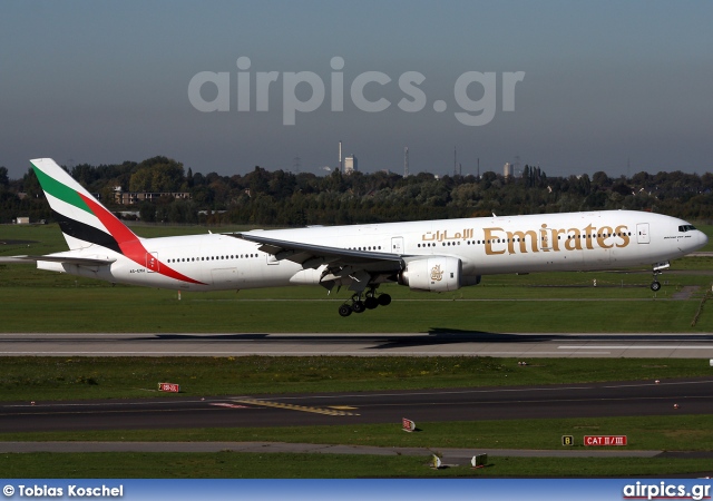 A6-EMU, Boeing 777-300, Emirates