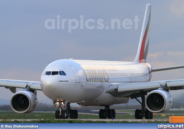 A6-ERJ, Airbus A340-500, Emirates