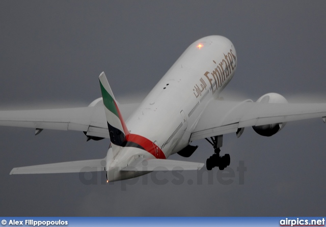 A6-EWI, Boeing 777-200LR, Emirates