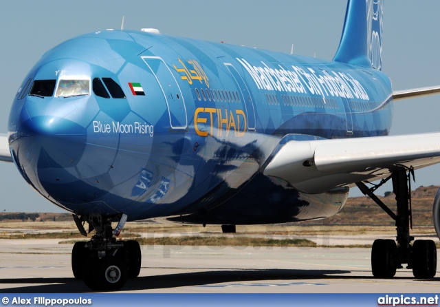 A6-EYE, Airbus A330-200, Etihad Airways