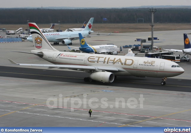 A6-EYK, Airbus A330-200, Etihad Airways