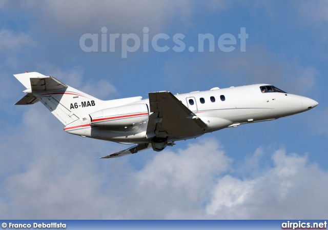 A6-MAB, Hawker 800XP, Dana Executive Jets