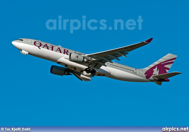 A7-ACG, Airbus A330-200, Qatar Airways