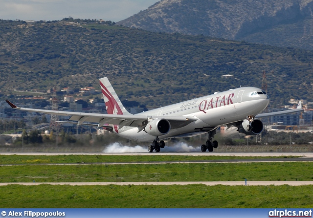 A7-AED, Airbus A330-300, Qatar Airways