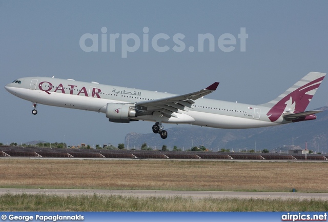 A7-AEN, Airbus A330-300, Qatar Airways