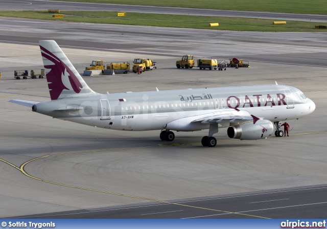 A7-AHW, Airbus A320-200, Qatar Airways