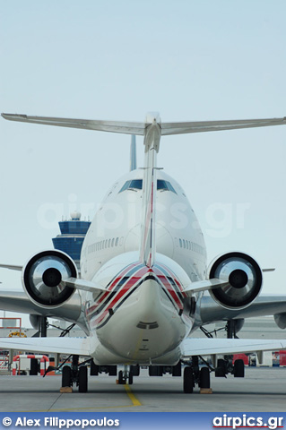 Bombardier CRJ-200, Private