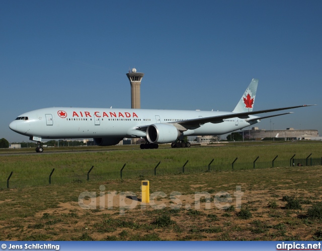 C-FITL, Boeing 777-300ER, Air Canada