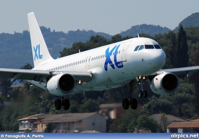 C-GTDP, Airbus A320-200, XL Airways France