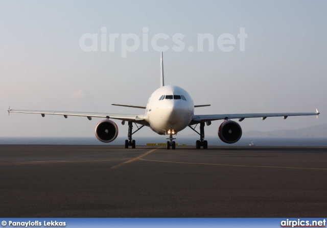 CS-TKI, Airbus A310-300, White Airways