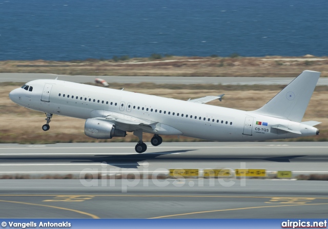 CS-TQS, Airbus A320-200, White Airways