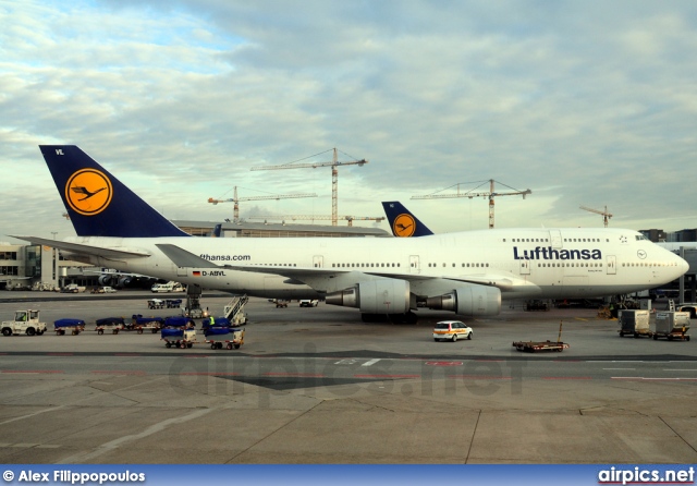 D-ABVL, Boeing 747-400, Lufthansa