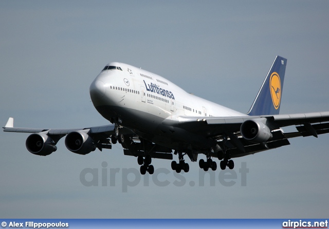 D-ABVX, Boeing 747-400, Lufthansa