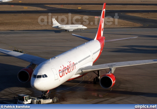 D-ABXB, Airbus A330-200, Air Berlin