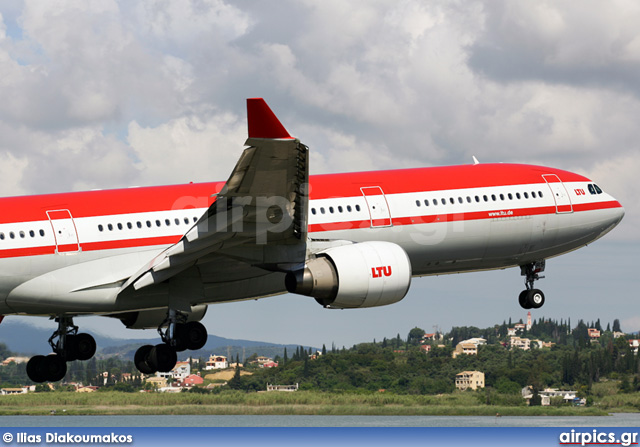 D-AERS, Airbus A330-300, LTU International Airways