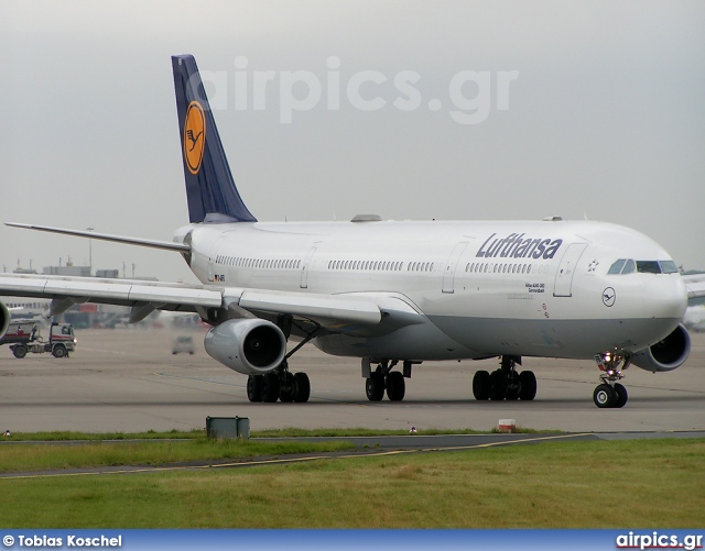 D-AIFB, Airbus A340-300, Lufthansa