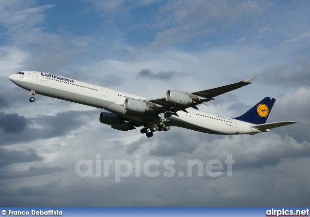 D-AIHM, Airbus A340-600, Lufthansa