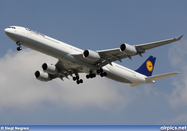 D-AIHZ, Airbus A340-600, Lufthansa