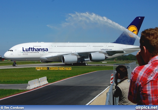 D-AIMA, Airbus A380-800, Lufthansa