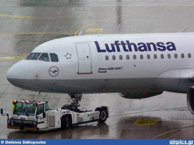 D-AIPE, Airbus A320-200, Lufthansa